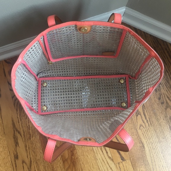 Fossil Tote - Picture 5 of 5